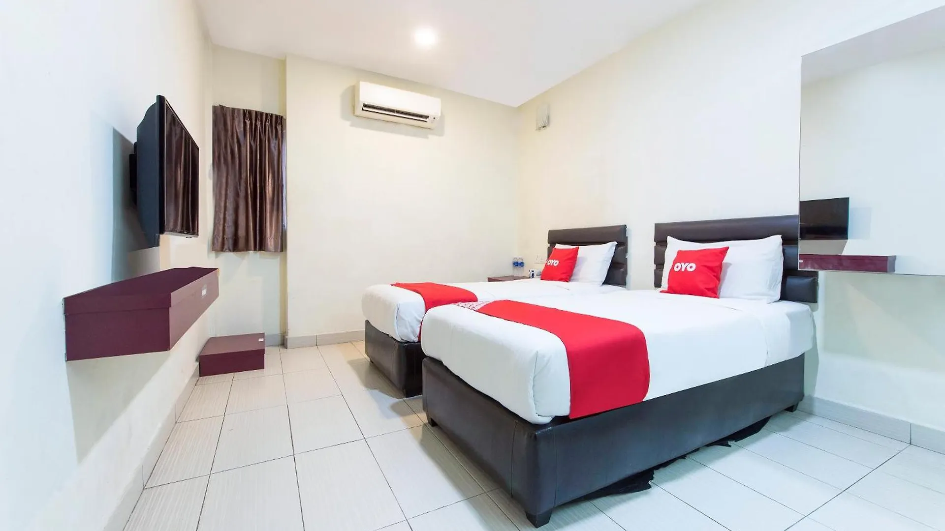 **  Super Oyo 90385 H3 Hotel Yong Peng Malaysia